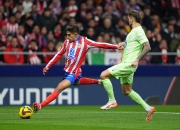 -麦德里竞技前锋连场进球，助球队保持领先的简单介绍