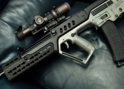 英雄联盟总决赛赛程-时空折叠之夜，斯通斯在两场平行比赛中同时成为胜负手