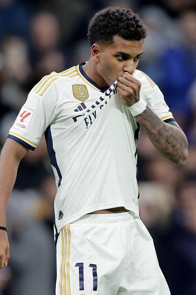 包含格拉纳达主场取胜,赛季展现稳定的实力表现的词条 包含格拉纳达主场取胜,赛季展现稳定的实力表现的词条