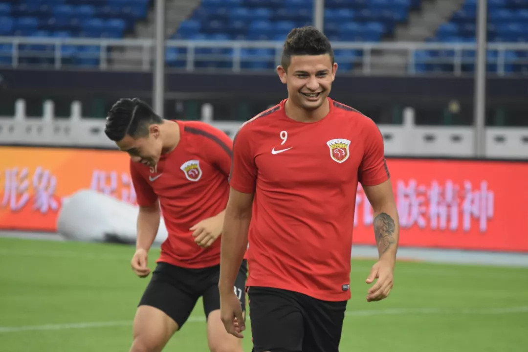 包含伤员复出,球队阵容再添重要战力的词条 包含伤员复出,球队阵容再添重要战力的词条