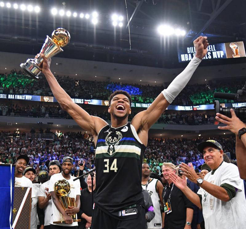 雄鹿队再胜篮网队,晋级东部半决赛 雄鹿队再胜篮网队,晋级东部半决赛