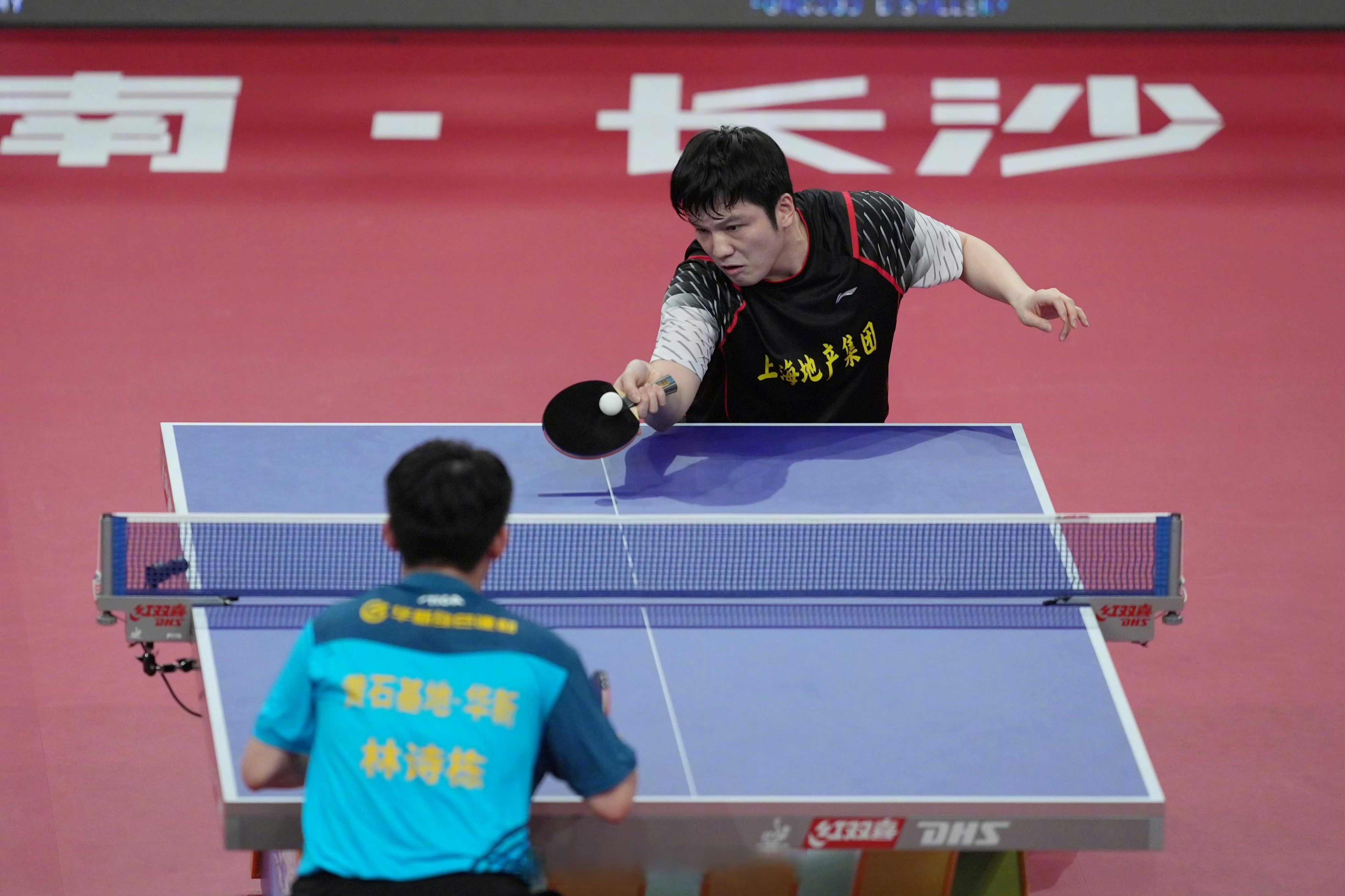 瑞典队险胜英格兰队,樊振东统治全场的简单介绍 瑞典队险胜英格兰队,樊振东统治全场的简单介绍