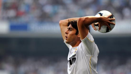 拉科鲁尼亚主场平局,稳守中游位置 拉科鲁尼亚主场平局,稳守中游位置