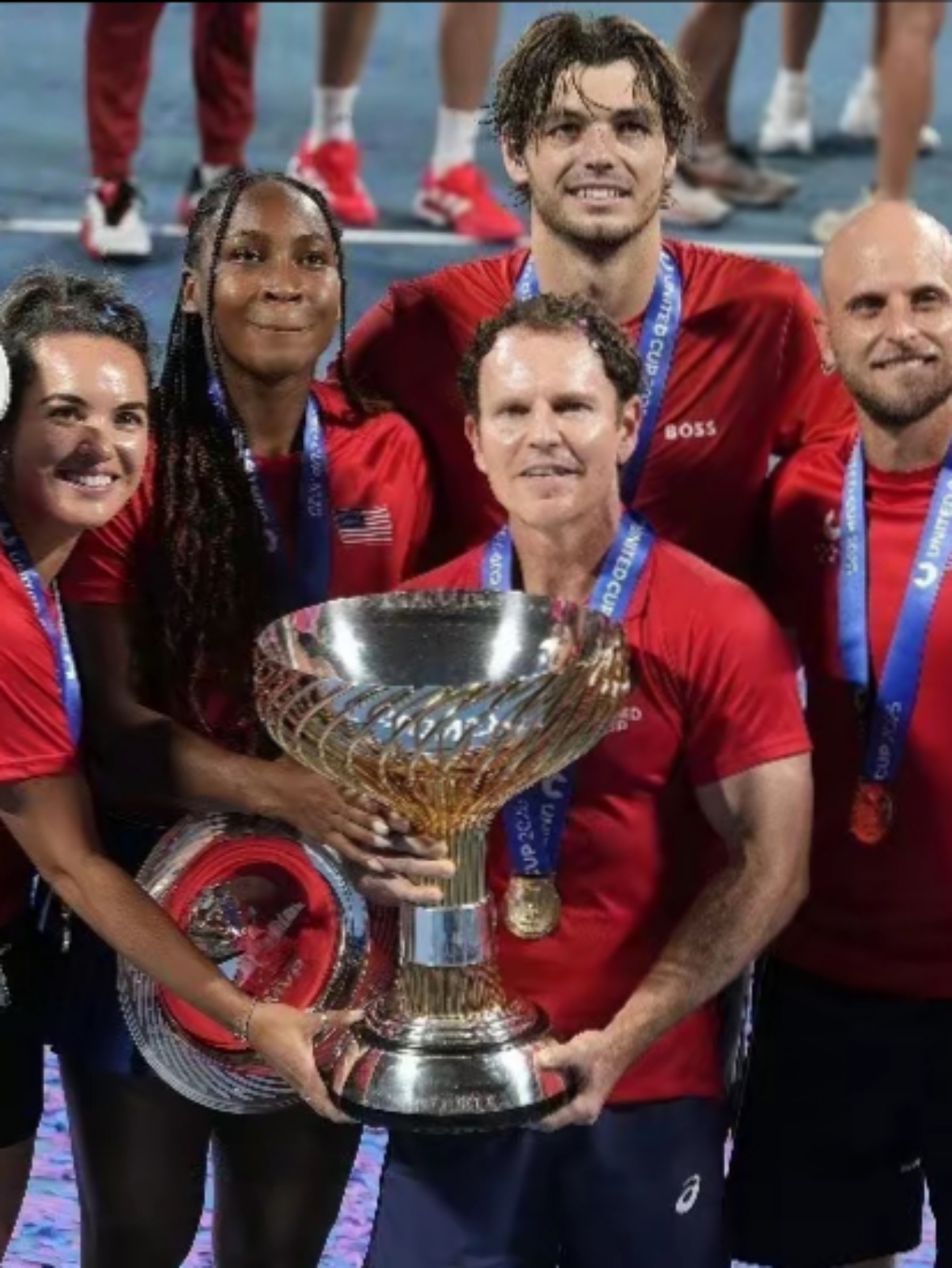 联合杯轻取拉沃尔杯,西西帕斯带队取胜 联合杯轻取拉沃尔杯,西西帕斯带队取胜