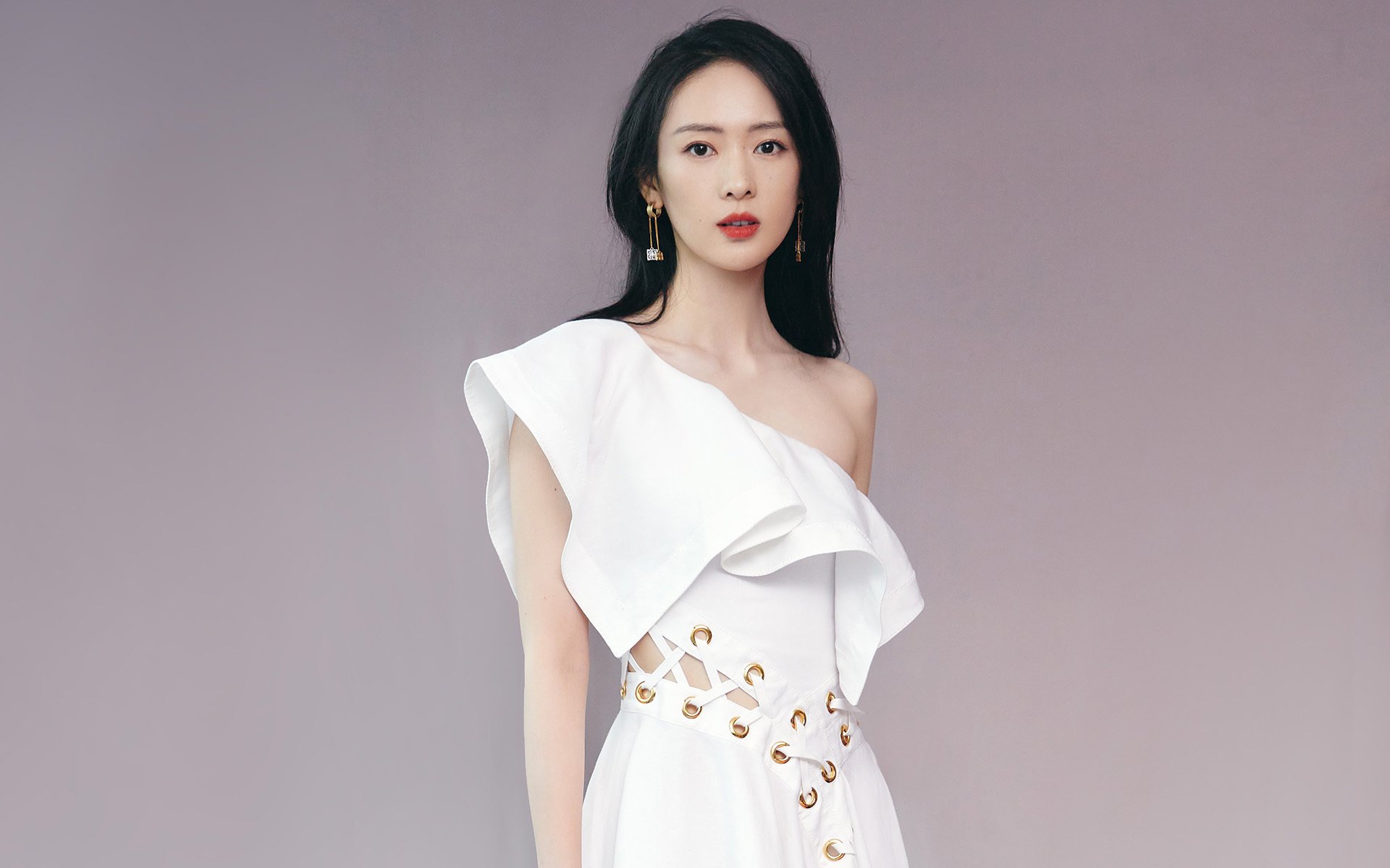 勇士的钢铁残骸中站起，布伦森在世界战场上接管游戏